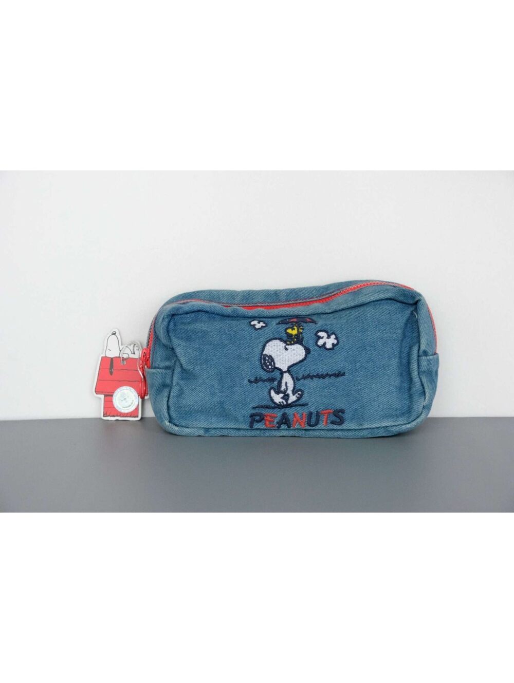 Peanuts Snoopy Blue Denim 1 Zipper Pencil Case NWT